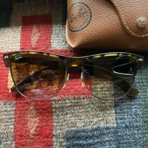Rayban oversized clubmaster
